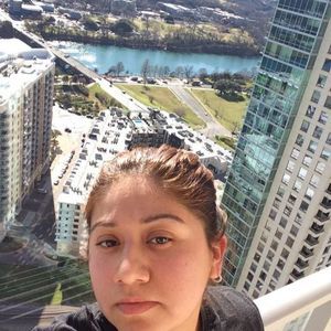 Meet your Posher, Isela